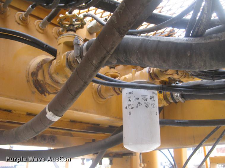 image for item DC2291 2003 CMI PS3302 placer spreader