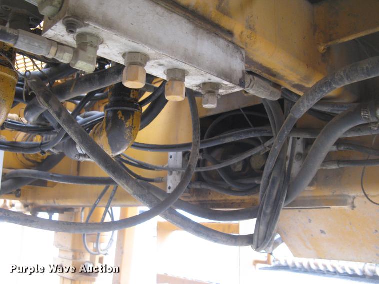 image for item DC2291 2003 CMI PS3302 placer spreader