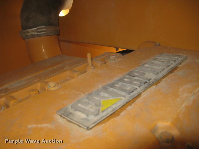 image for item DC2291 2003 CMI PS3302 placer spreader