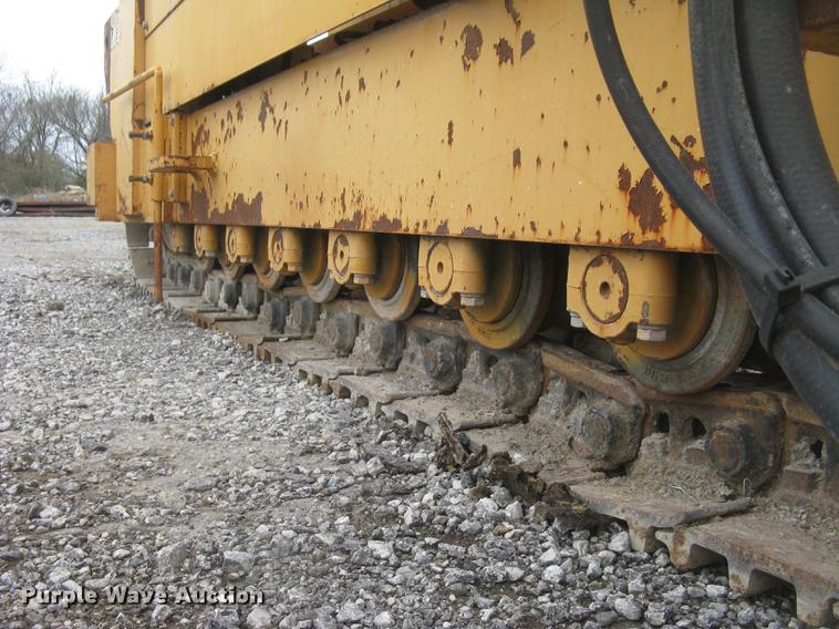 image for item DC2291 2003 CMI PS3302 placer spreader