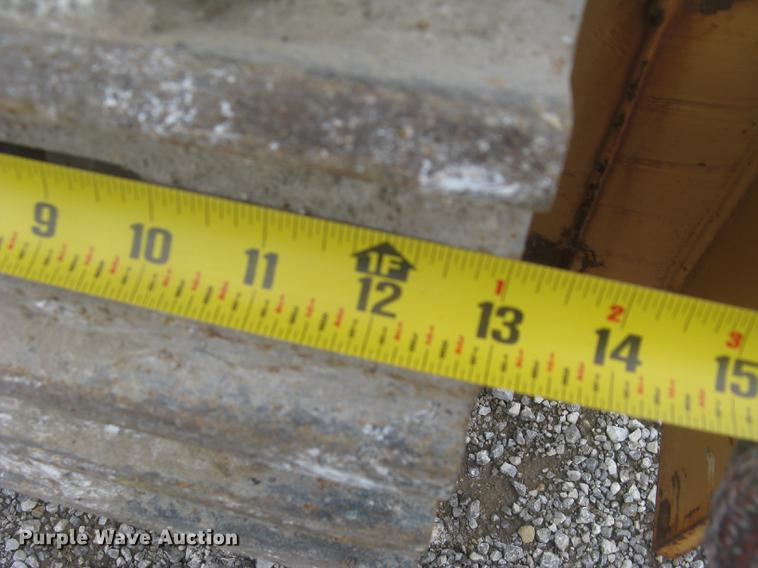 image for item DC2291 2003 CMI PS3302 placer spreader