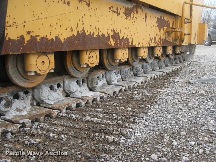 image for item DC2291 2003 CMI PS3302 placer spreader