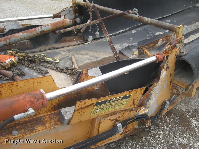 image for item DC2291 2003 CMI PS3302 placer spreader