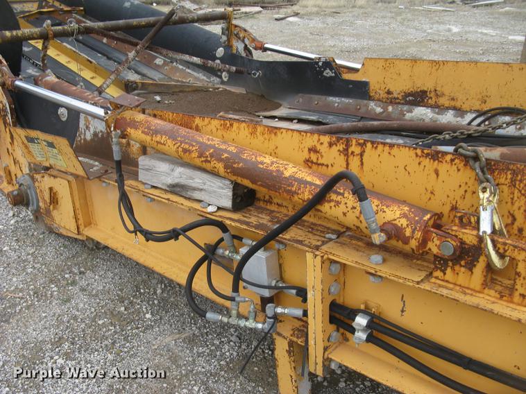 image for item DC2291 2003 CMI PS3302 placer spreader