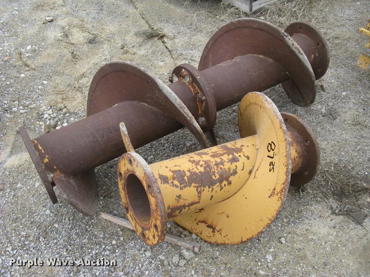 image for item DC2291 2003 CMI PS3302 placer spreader