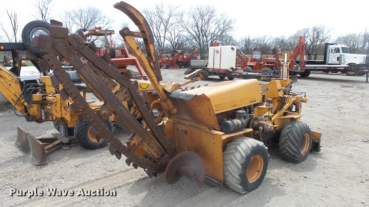 image for item DC3037 (2) Case Davis Fleetline trenchers