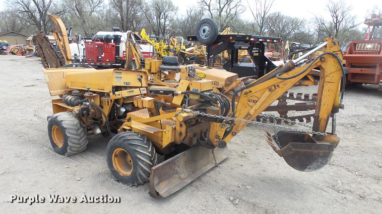 image for item DC3037 (2) Case Davis Fleetline trenchers