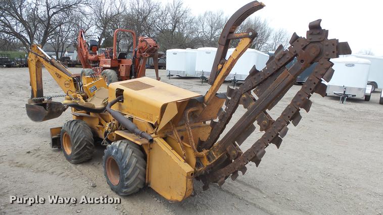 image for item DC3037 (2) Case Davis Fleetline trenchers