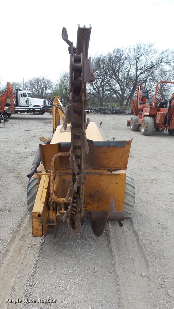 image for item DC3037 (2) Case Davis Fleetline trenchers