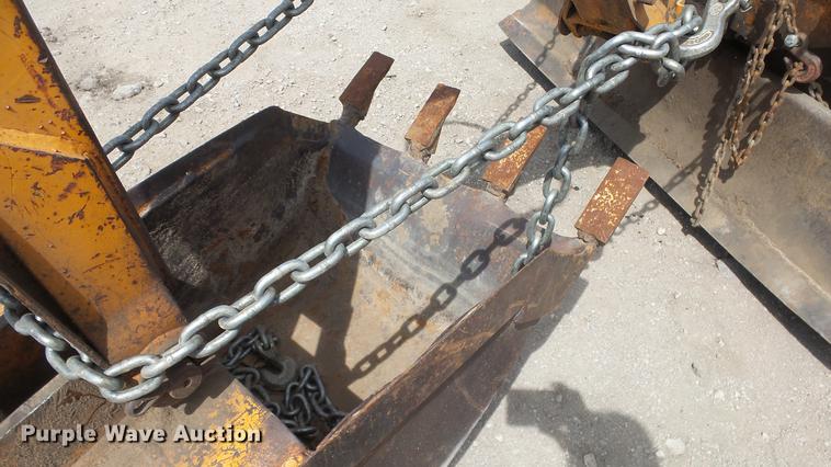 image for item DC3037 (2) Case Davis Fleetline trenchers