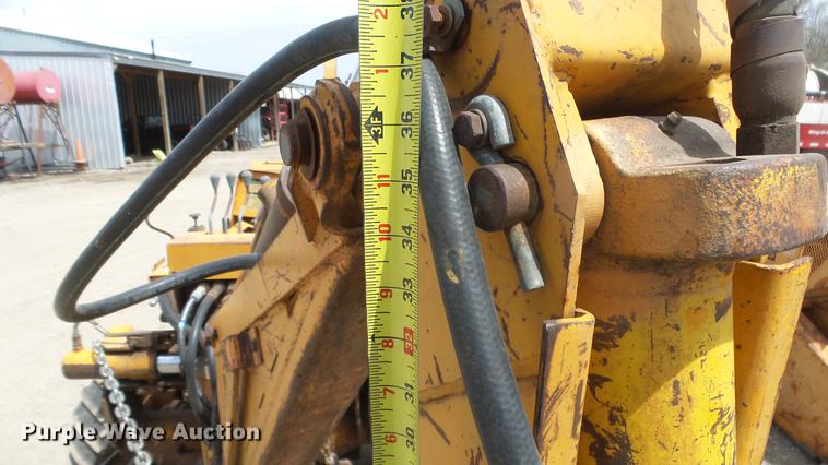 image for item DC3037 (2) Case Davis Fleetline trenchers