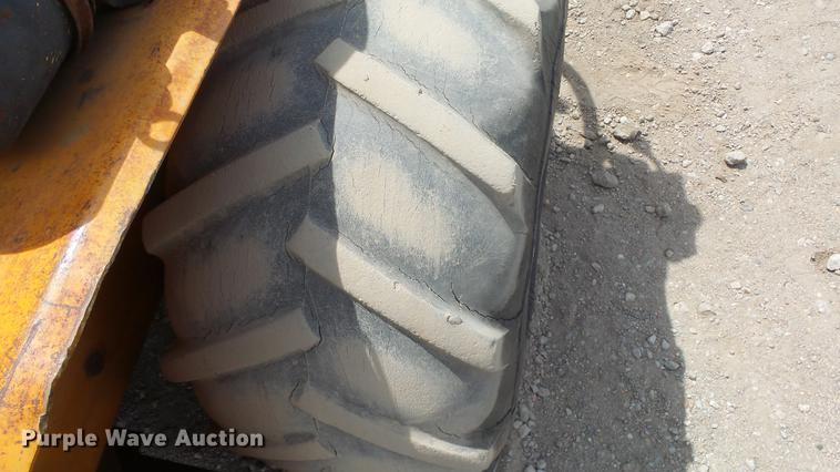 image for item DC3037 (2) Case Davis Fleetline trenchers