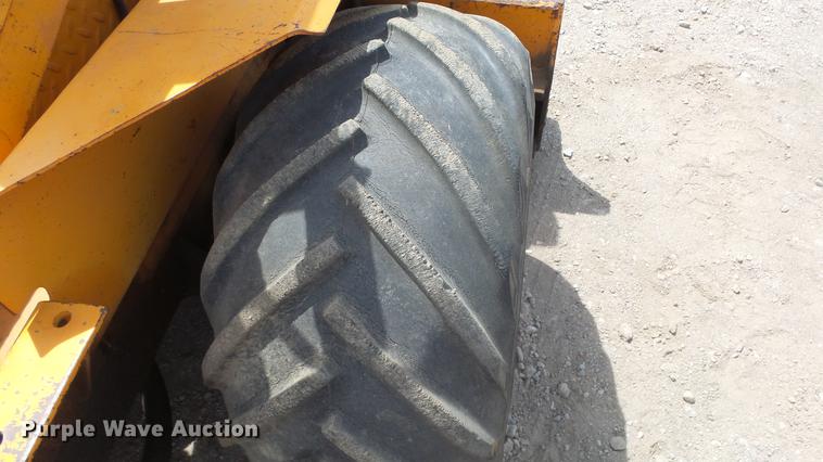 image for item DC3037 (2) Case Davis Fleetline trenchers