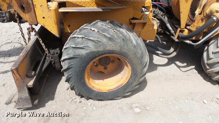 image for item DC3037 (2) Case Davis Fleetline trenchers