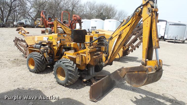 image for item DC3037 (2) Case Davis Fleetline trenchers