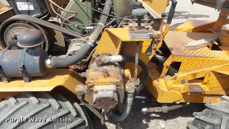 image for item DC3037 (2) Case Davis Fleetline trenchers