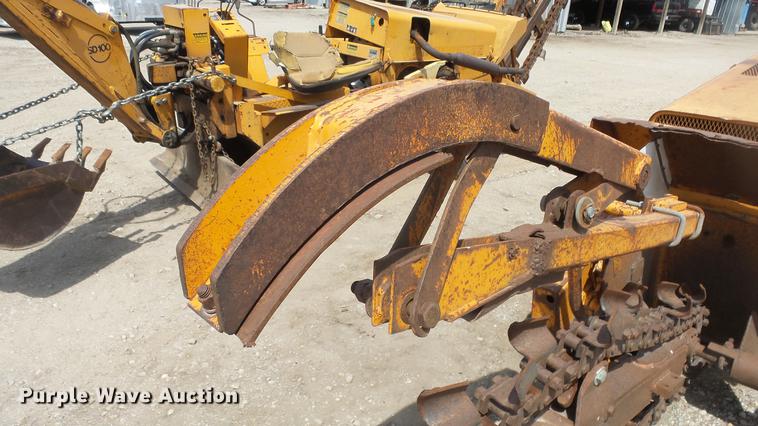 image for item DC3037 (2) Case Davis Fleetline trenchers