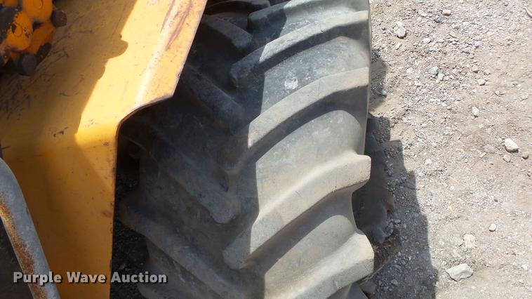 image for item DC3037 (2) Case Davis Fleetline trenchers