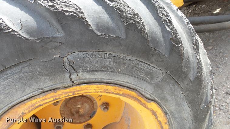 image for item DC3037 (2) Case Davis Fleetline trenchers