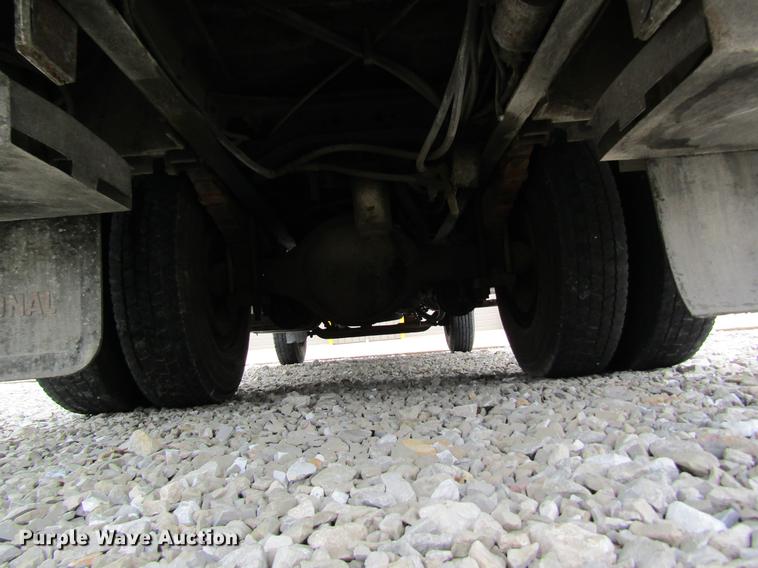 image for item DC4339 1994 International 4900 bucket truck