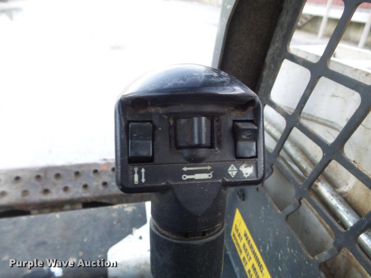 image for item DC7341 2005 Bobcat S150 skid steer