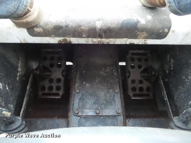 image for item DC7341 2005 Bobcat S150 skid steer