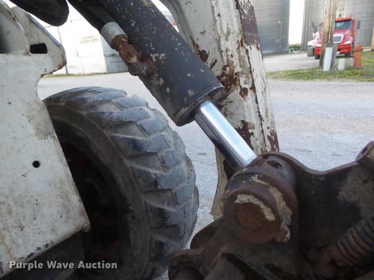 image for item DC7341 2005 Bobcat S150 skid steer