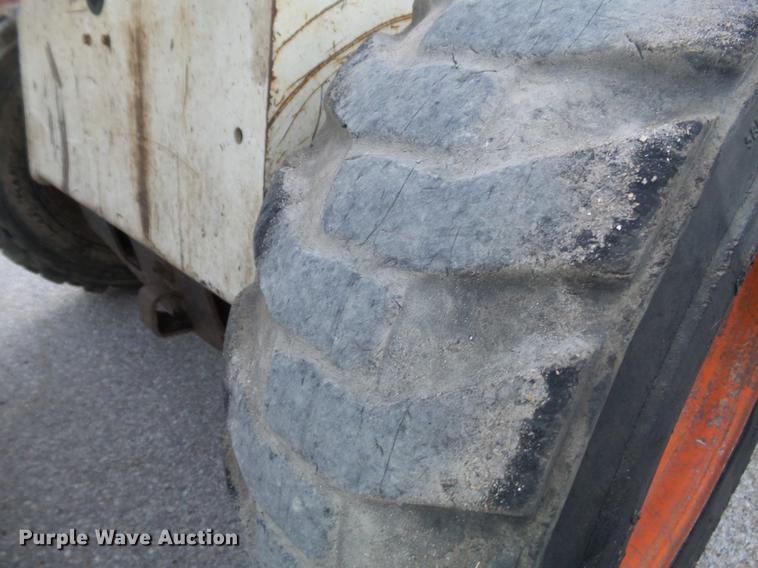 image for item DC7341 2005 Bobcat S150 skid steer
