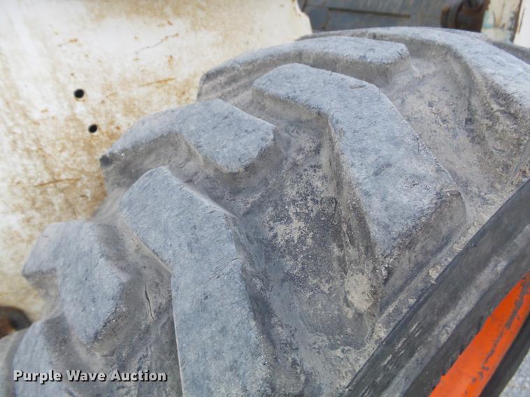 image for item DC7341 2005 Bobcat S150 skid steer