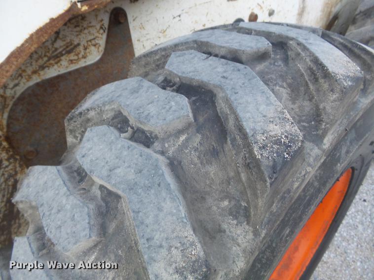image for item DC7341 2005 Bobcat S150 skid steer