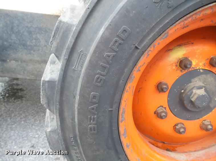 image for item DC7341 2005 Bobcat S150 skid steer