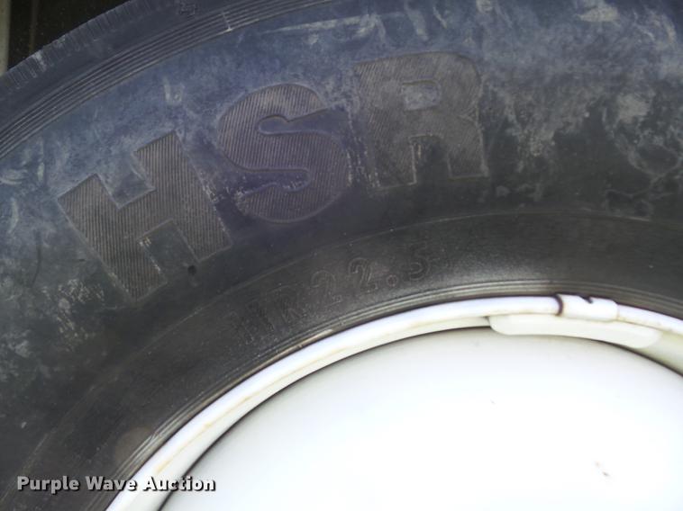 image for item DC7343 1995 International 4700 flatbed truck