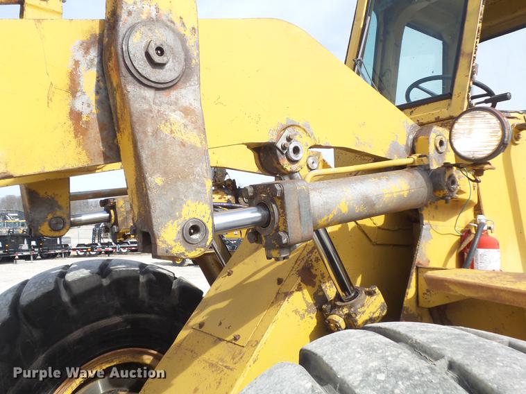 image for item DC7357 1979 Caterpillar 930 wheel loader