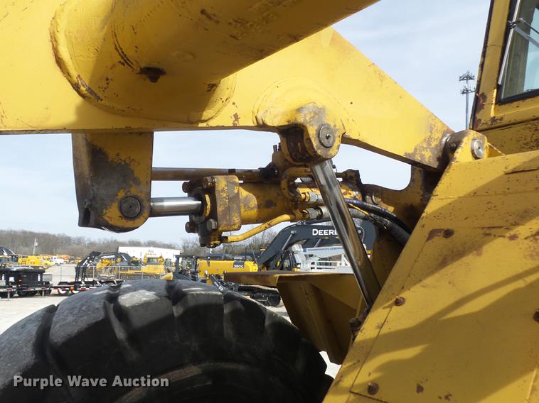image for item DC7357 1979 Caterpillar 930 wheel loader