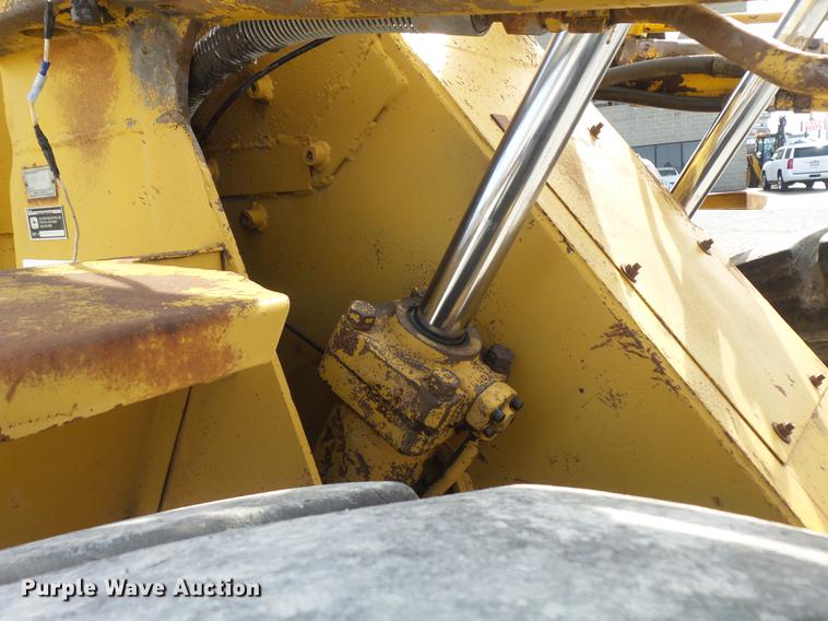 image for item DC7357 1979 Caterpillar 930 wheel loader