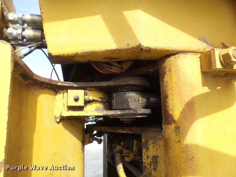image for item DC7357 1979 Caterpillar 930 wheel loader