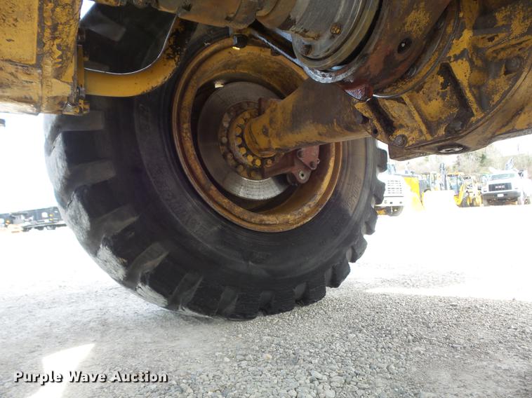 image for item DC7357 1979 Caterpillar 930 wheel loader