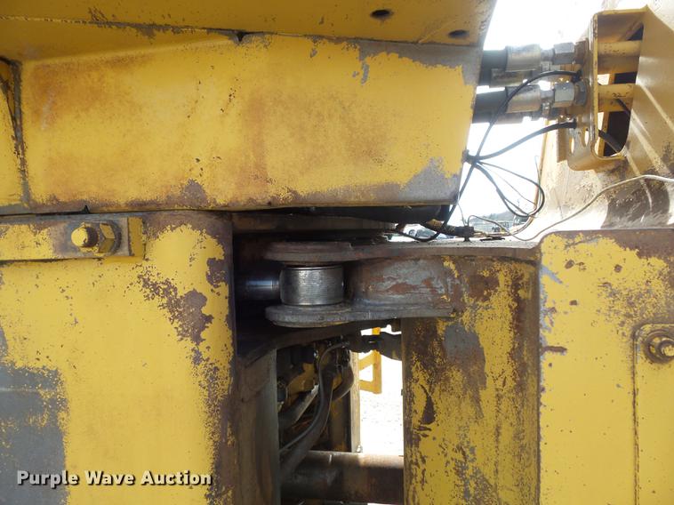 image for item DC7357 1979 Caterpillar 930 wheel loader