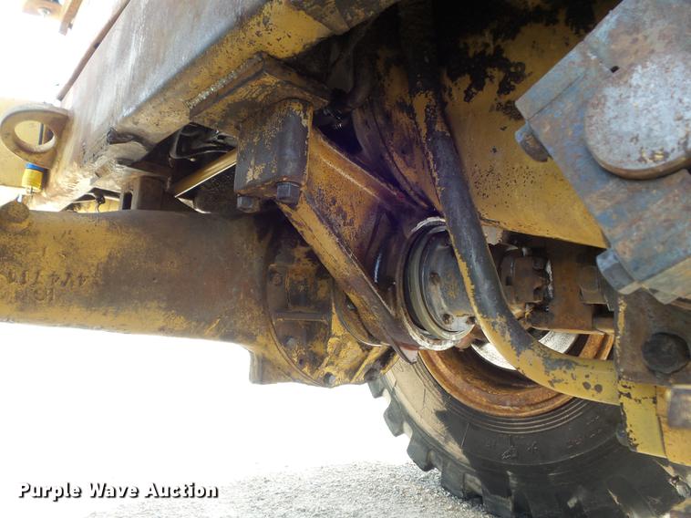 image for item DC7357 1979 Caterpillar 930 wheel loader