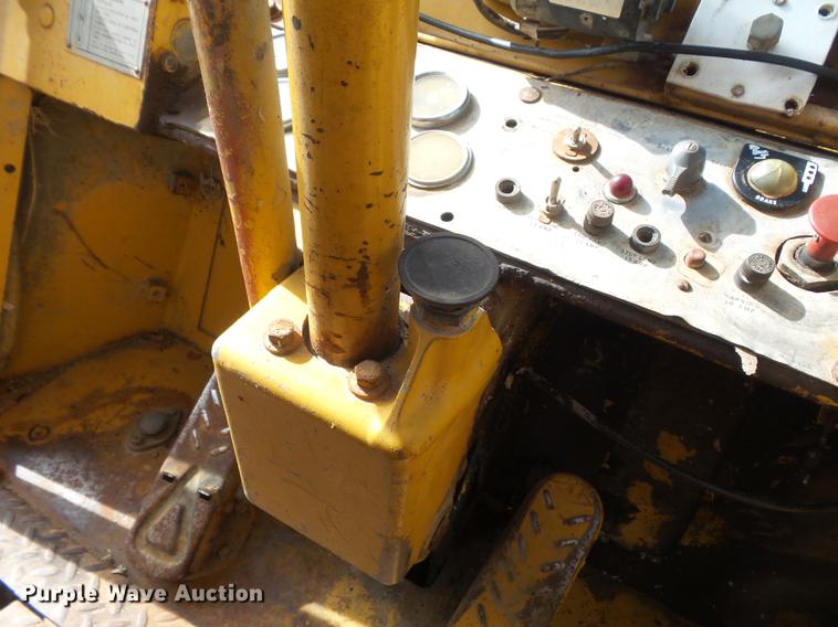 image for item DC7357 1979 Caterpillar 930 wheel loader