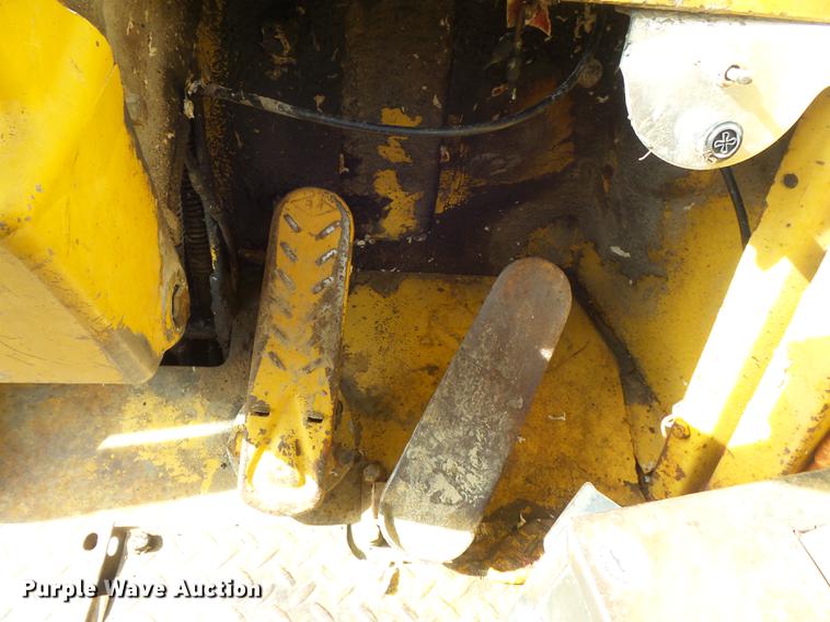 image for item DC7357 1979 Caterpillar 930 wheel loader