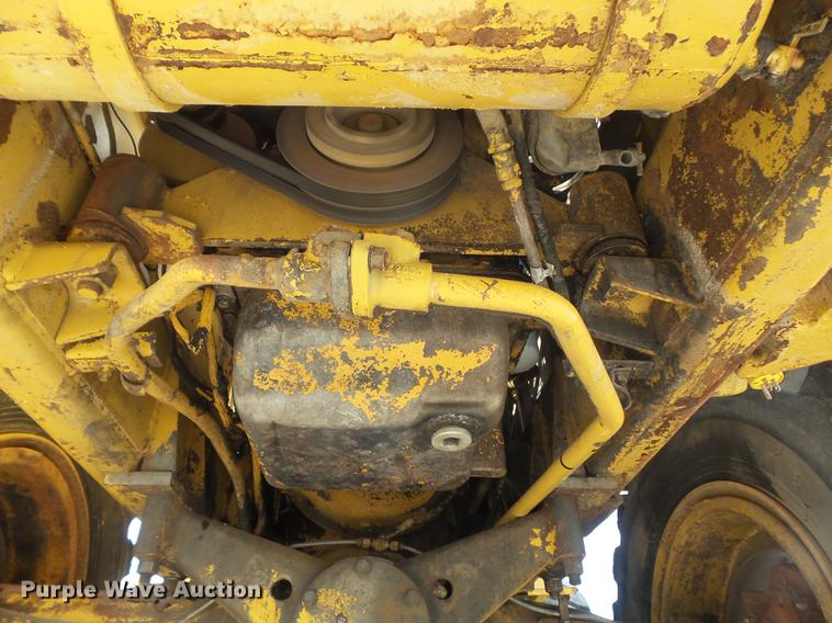 image for item DC7357 1979 Caterpillar 930 wheel loader