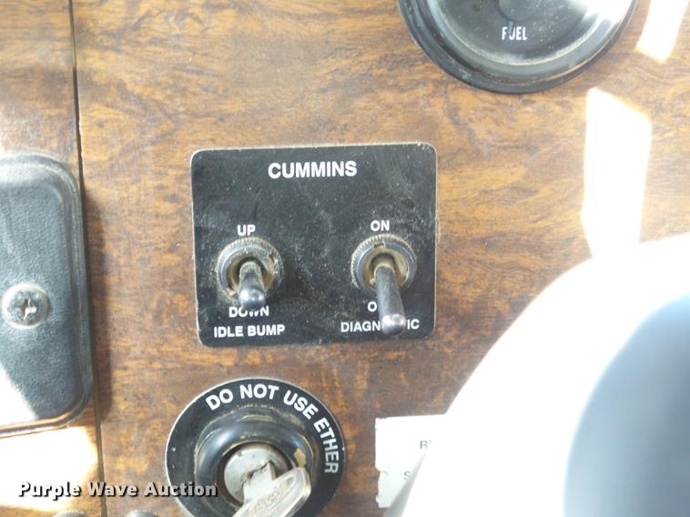 image for item DC7364 2000 Peterbilt PB330 dump truck