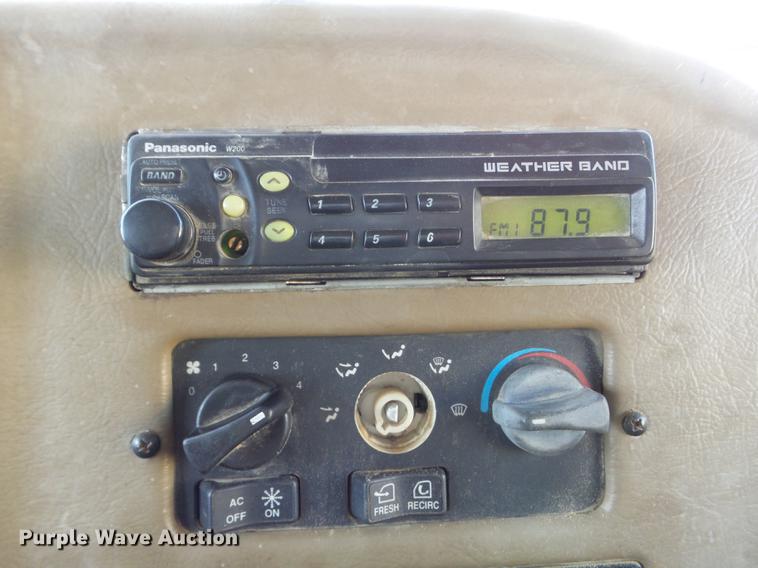 image for item DC7364 2000 Peterbilt PB330 dump truck