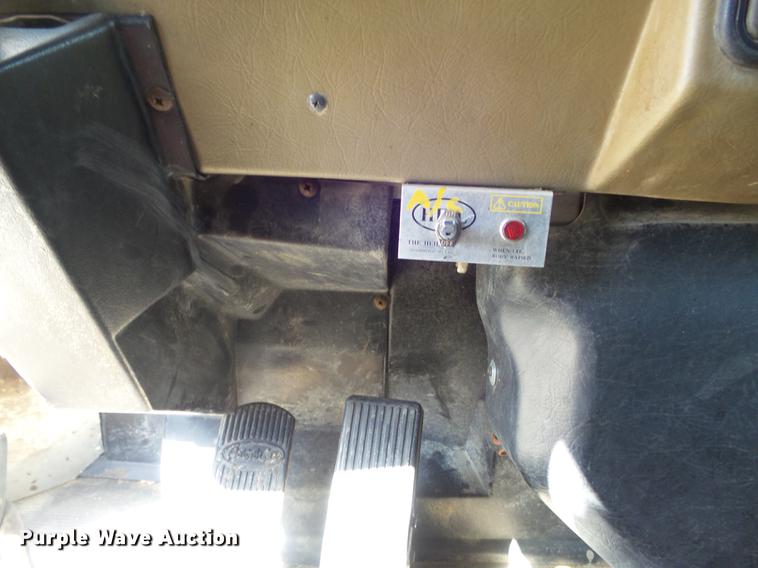 image for item DC7364 2000 Peterbilt PB330 dump truck