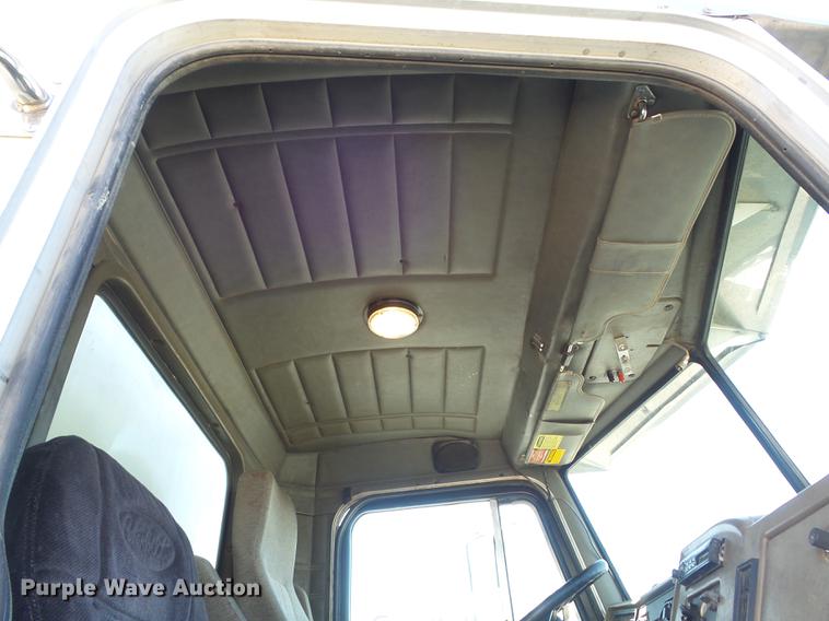 image for item DC7364 2000 Peterbilt PB330 dump truck