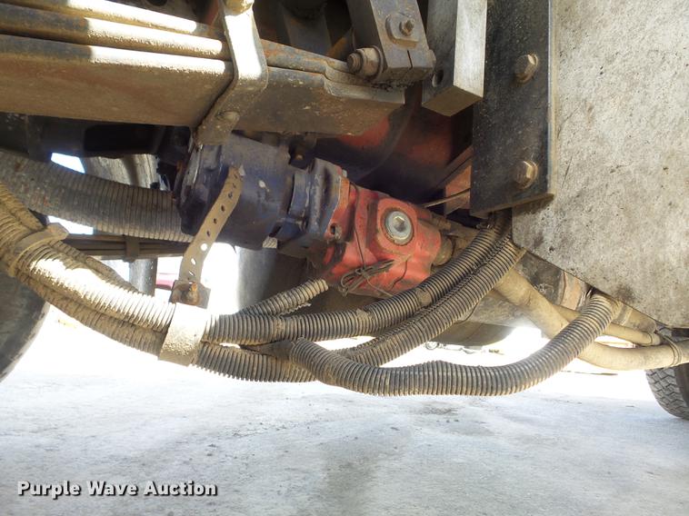 image for item DC7364 2000 Peterbilt PB330 dump truck