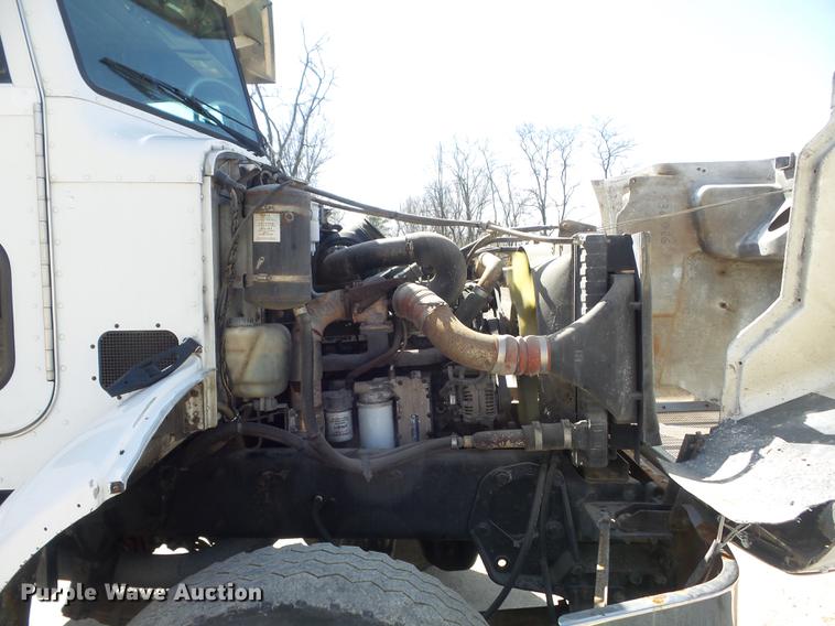 image for item DC7364 2000 Peterbilt PB330 dump truck