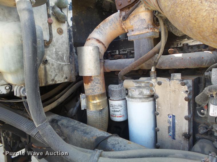 image for item DC7364 2000 Peterbilt PB330 dump truck