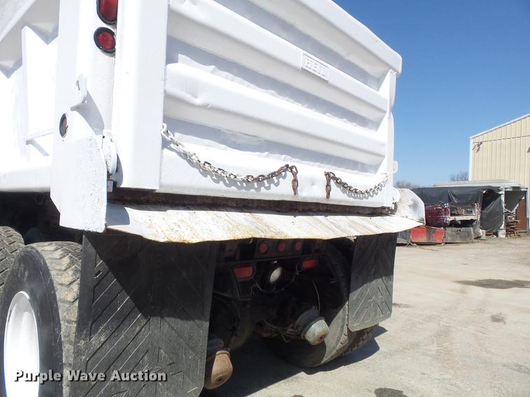 image for item DC7364 2000 Peterbilt PB330 dump truck